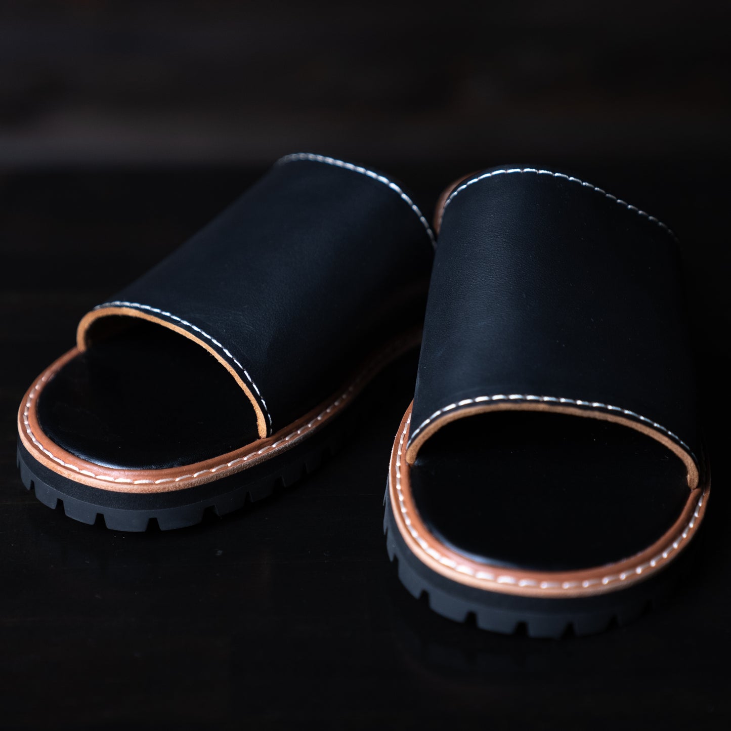 Leather shower sandals