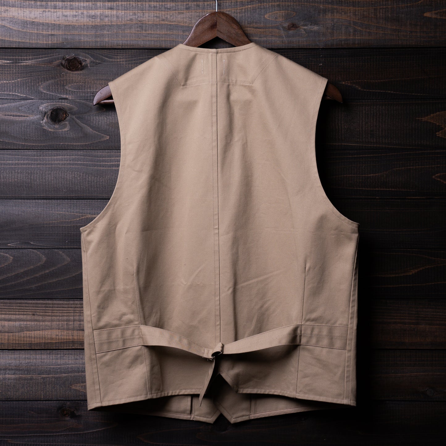 Chino vest