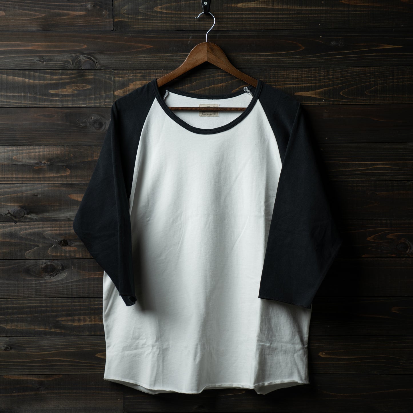 Raglan T-shirt