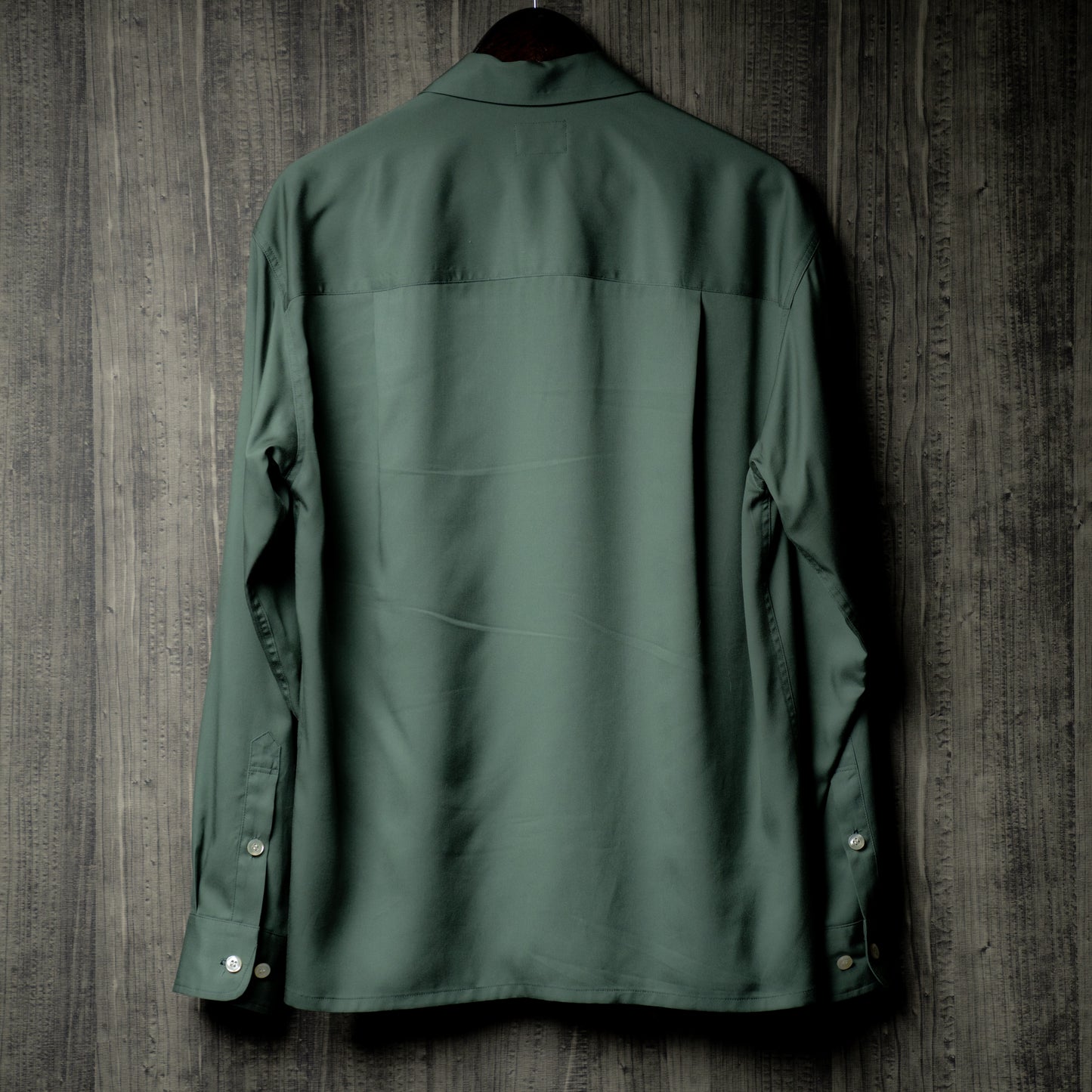 Open collar shirt