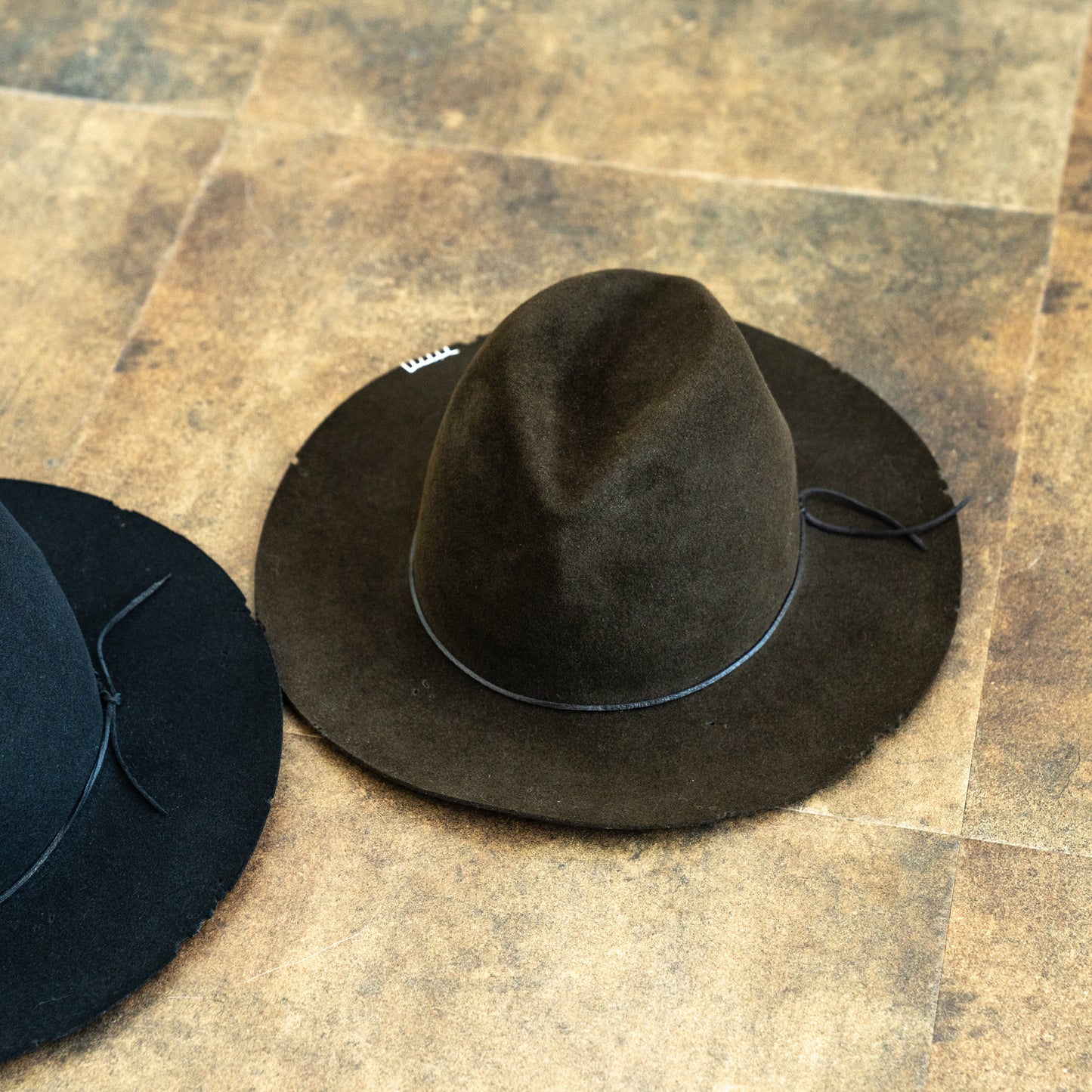 RABBIT HAT / MOSS BITE FINISH