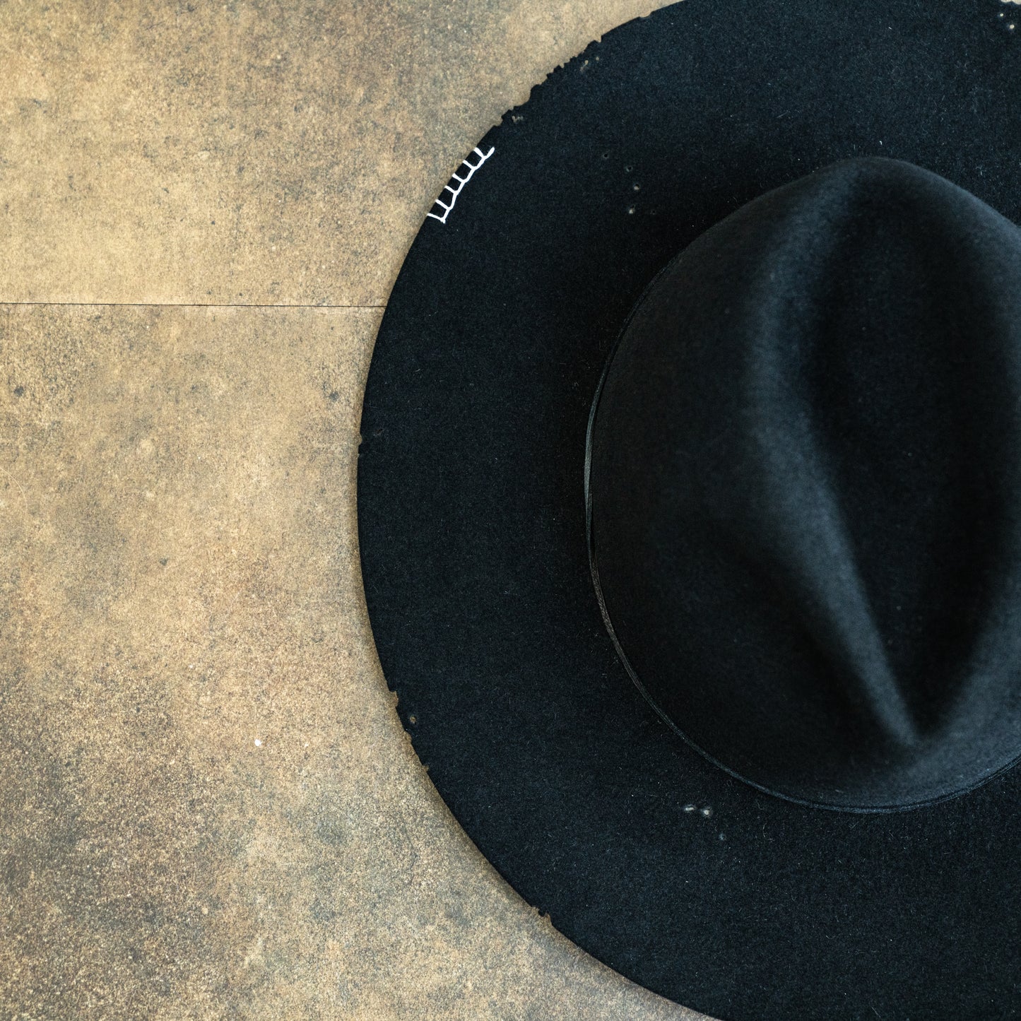 RABBIT HAT / MOSS BITE FINISH