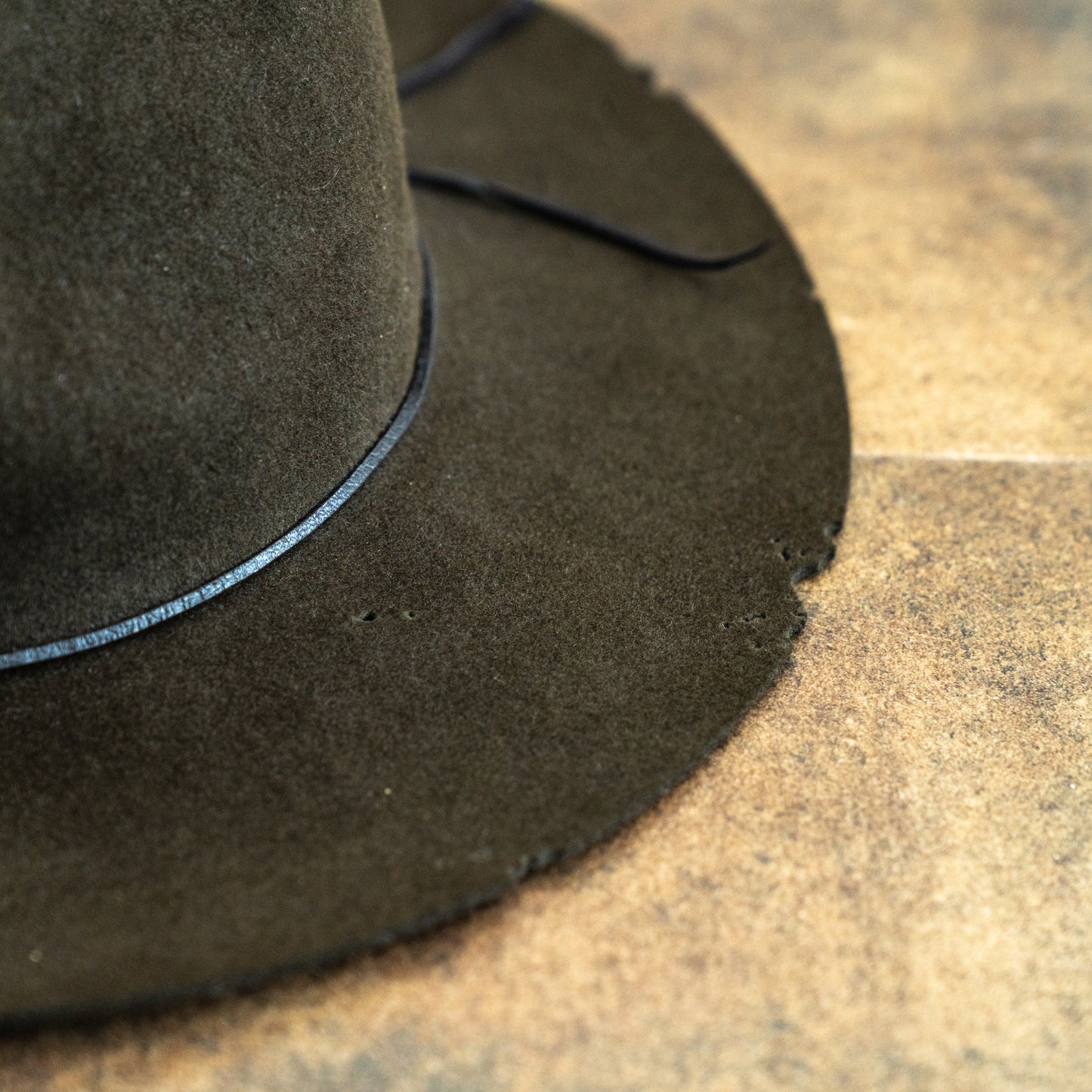 RABBIT HAT / MOSS BITE FINISH