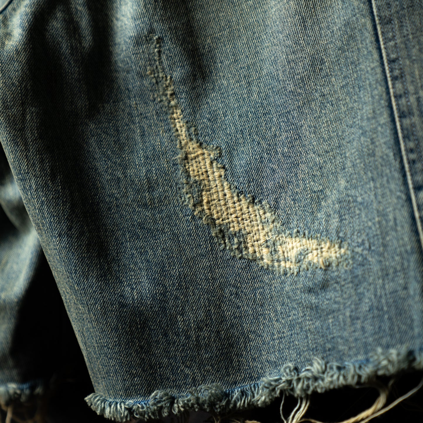 Double knee ghost shorts