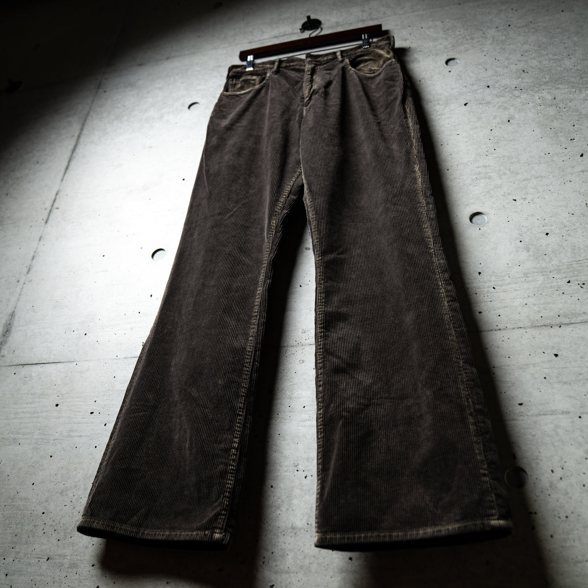 Shadow flare corduroy pants (受注）
