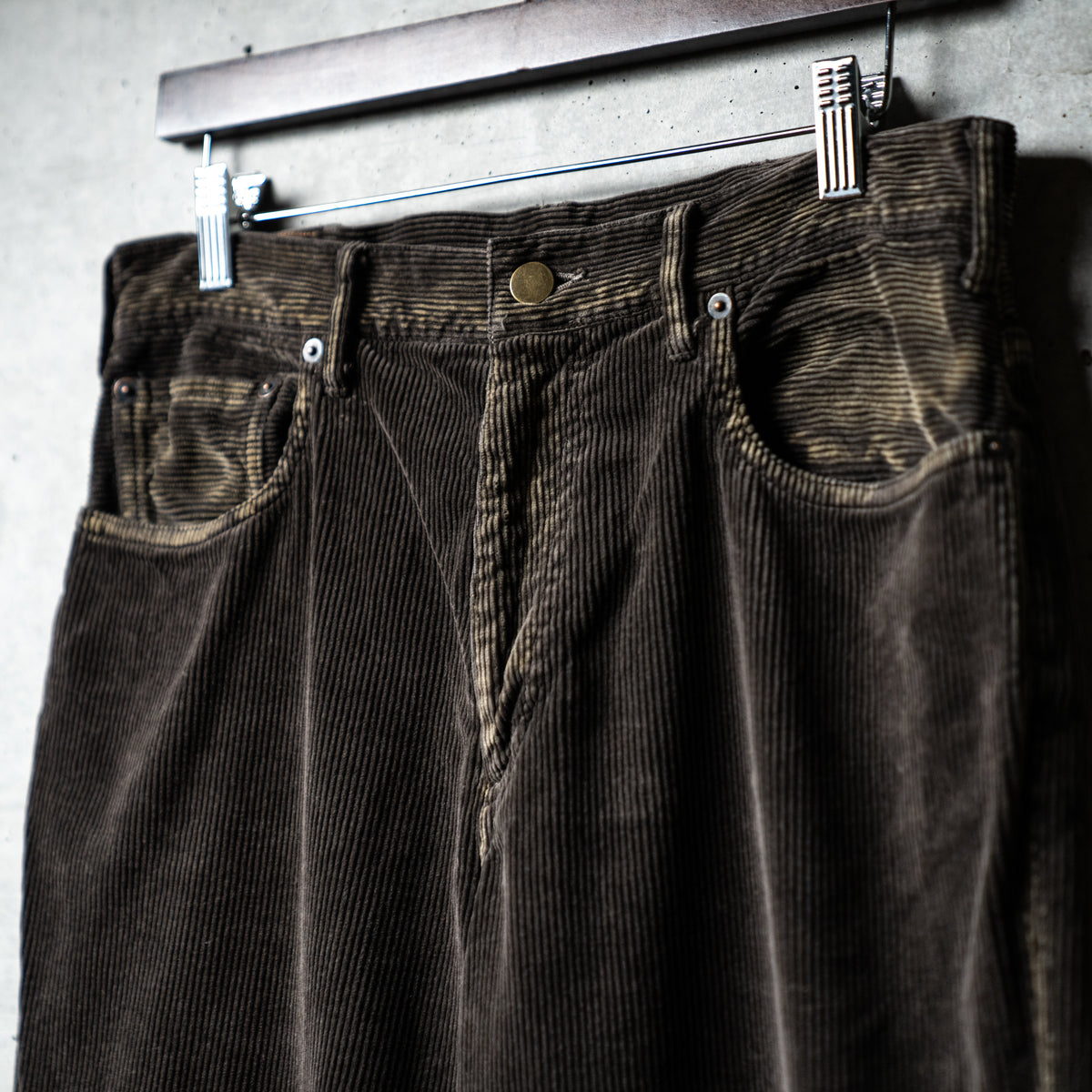 Shadow flare corduroy pants