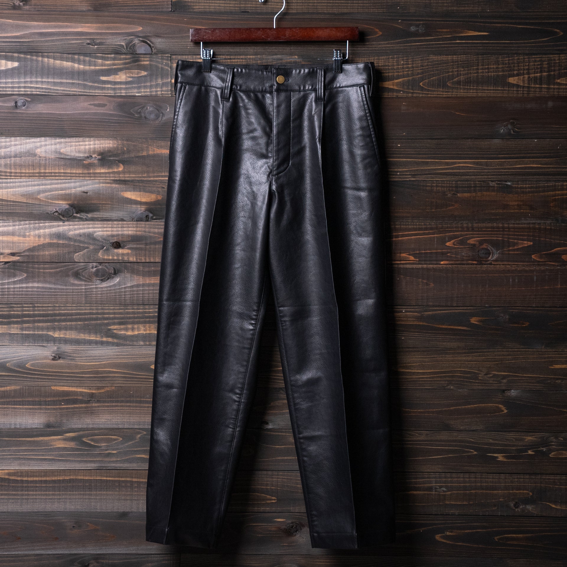 Synthetic leather wide slacks – Pablo vinci