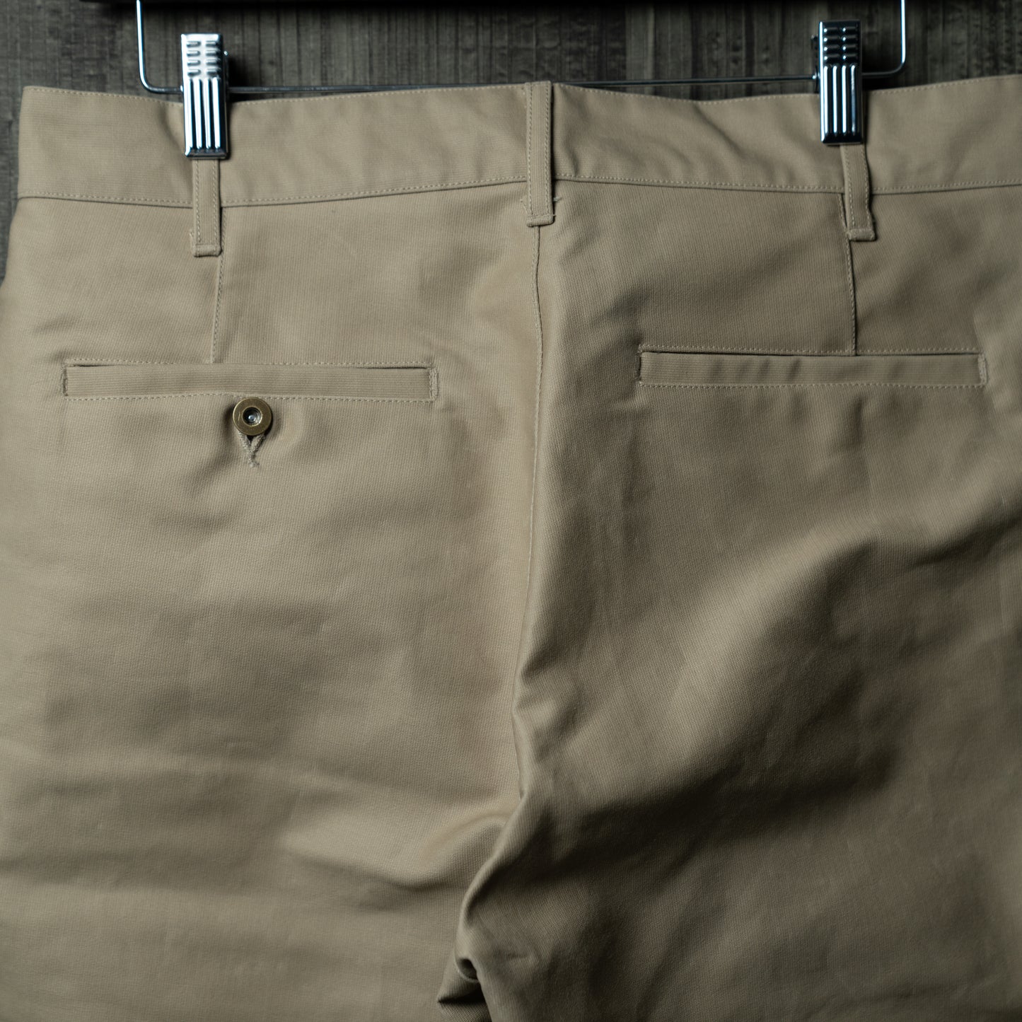 Oiled chino trousers